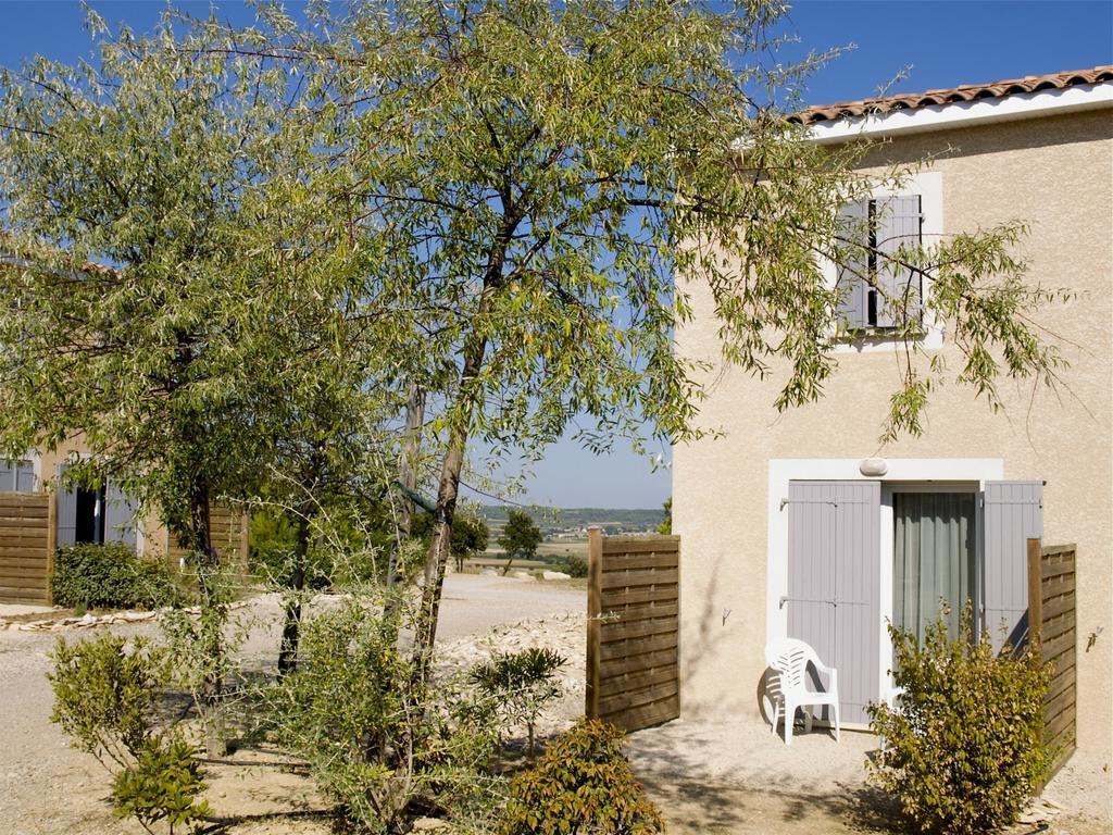 Residence Odalys Le Mas Des Vignes Calvisson Bagian luar foto