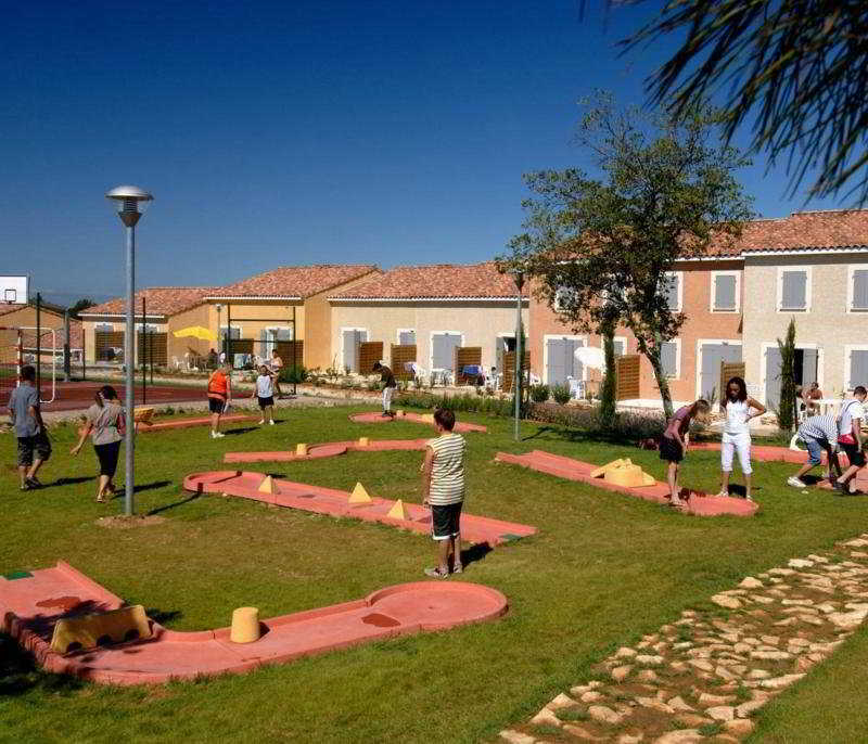 Residence Odalys Le Mas Des Vignes Calvisson Bagian luar foto