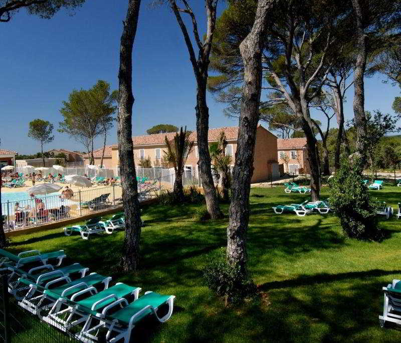 Residence Odalys Le Mas Des Vignes Calvisson Bagian luar foto